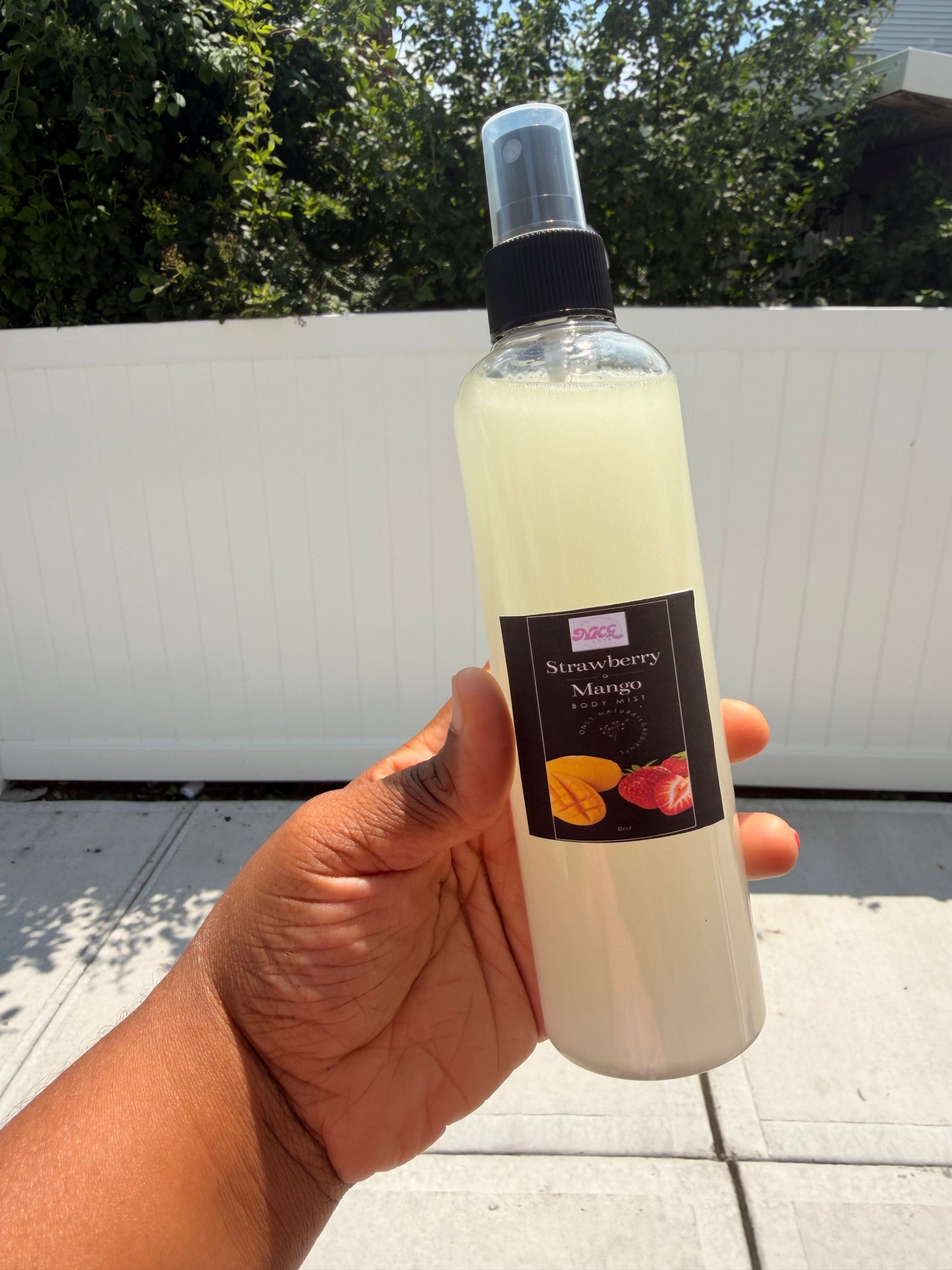 Strawberry mango body mist 8oz exclusive birthday drop ￼
